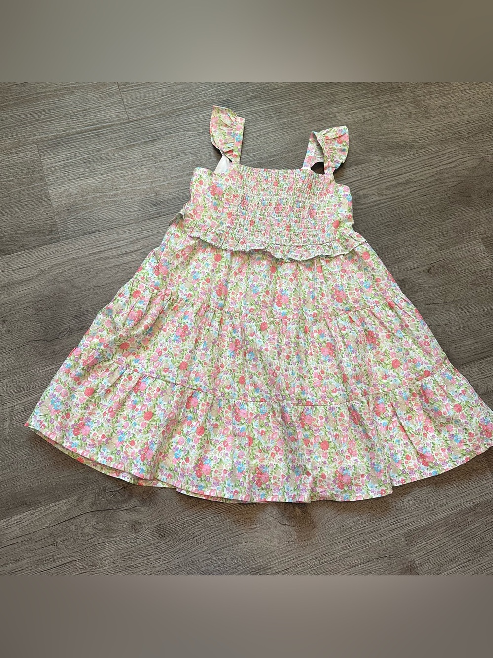 Janie & Jack pastel floral dress
100% Cotton
